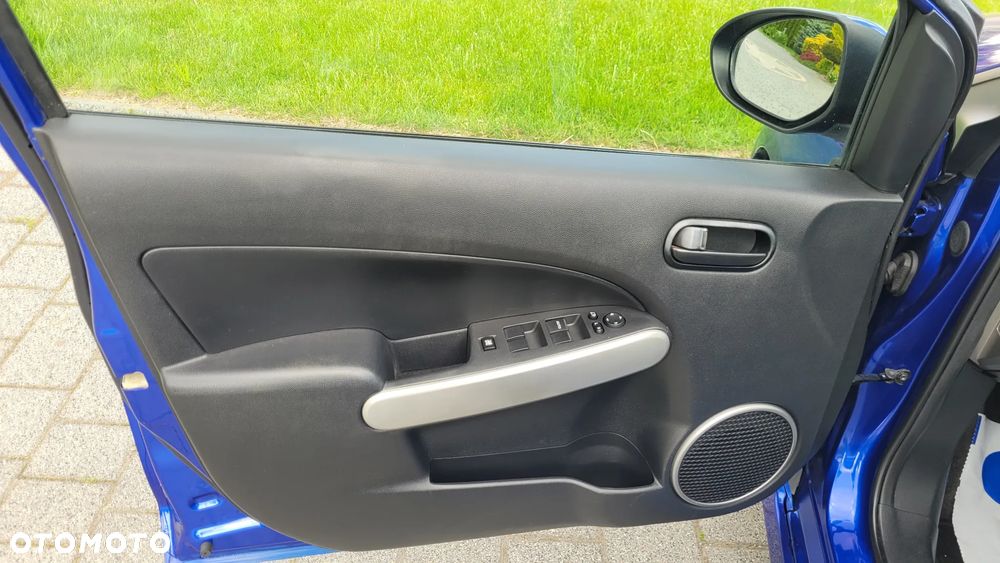 Mazda 2 - 17