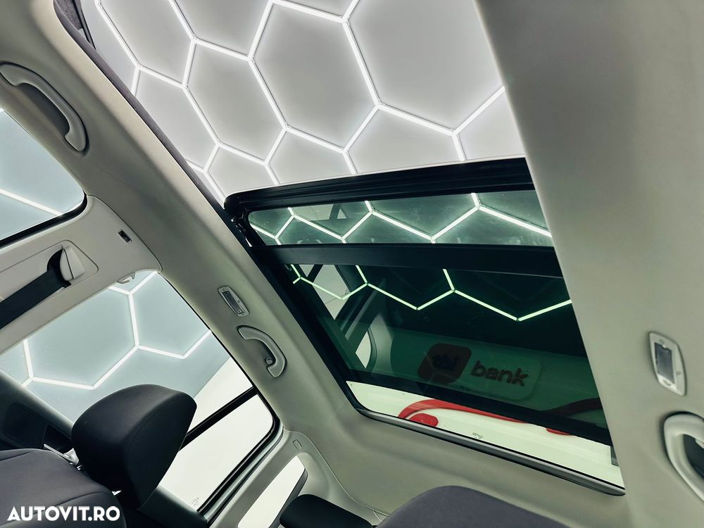 Volkswagen Tiguan 2.0 TDI SCR BlueMotion Technology Sport & Style - 19