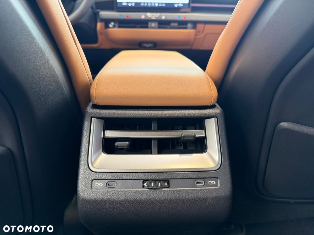 Lexus ES 500e Prestige AWD - 23