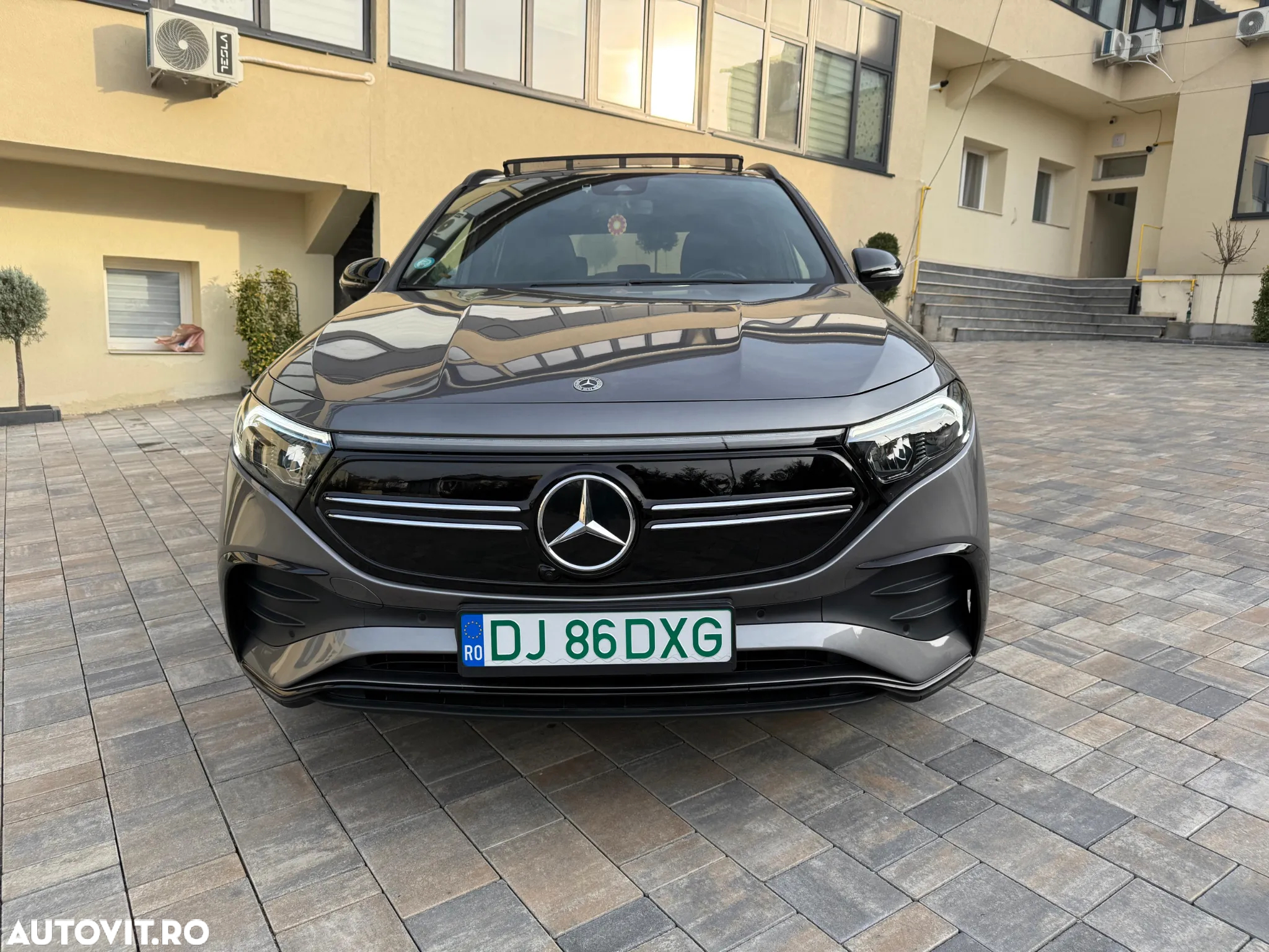 Mercedes-Benz EQA 350 4MATIC - 10