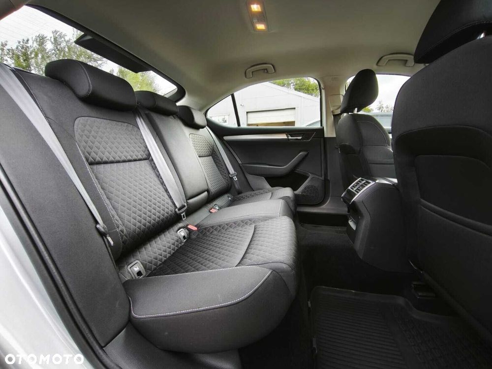 Skoda Superb 1.5 TSI Ambition - 10