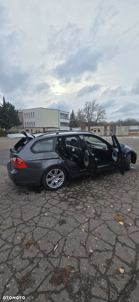 BMW Seria 3 318i - 14