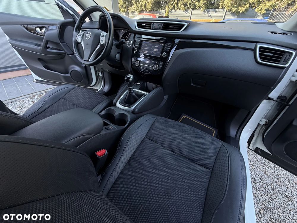 Nissan Qashqai 1.2 DIG-T Tekna - 17