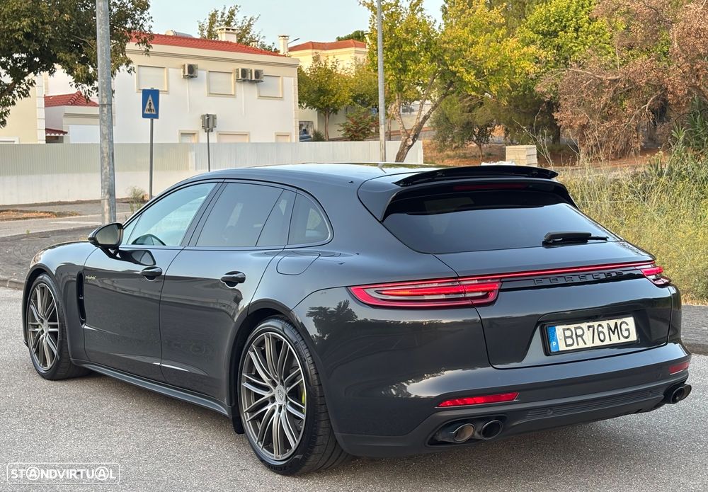 Porsche Panamera Sport Turismo - 13