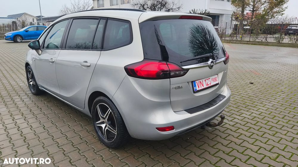 Opel Zafira - 3