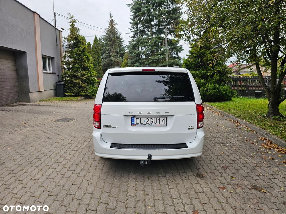 Dodge Grand Caravan 3.6 R/T - 6