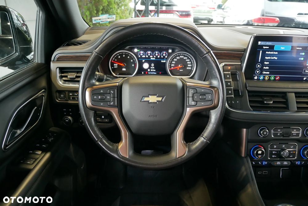 Chevrolet Suburban - 21