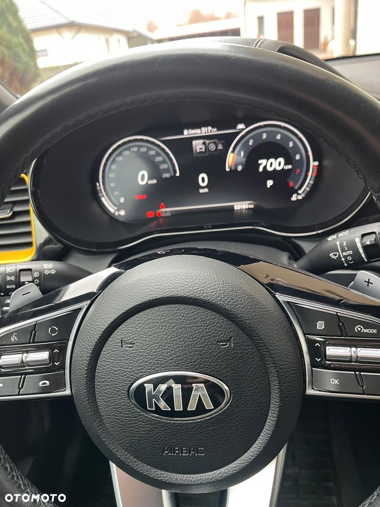 Kia Ceed - 12