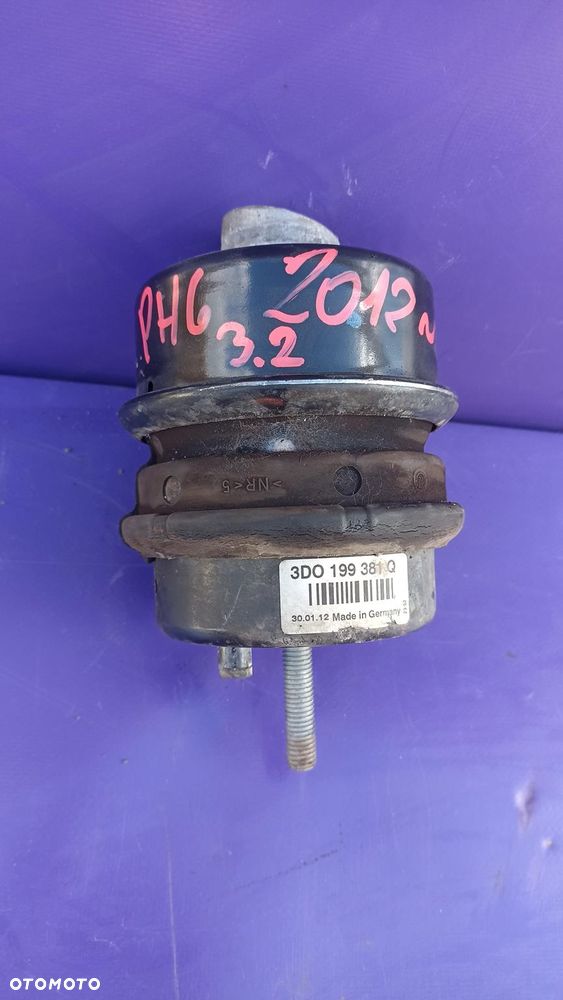 VW PHAETON 3.2 V6 PODUSZKA SILNIKA 3D0199381Q