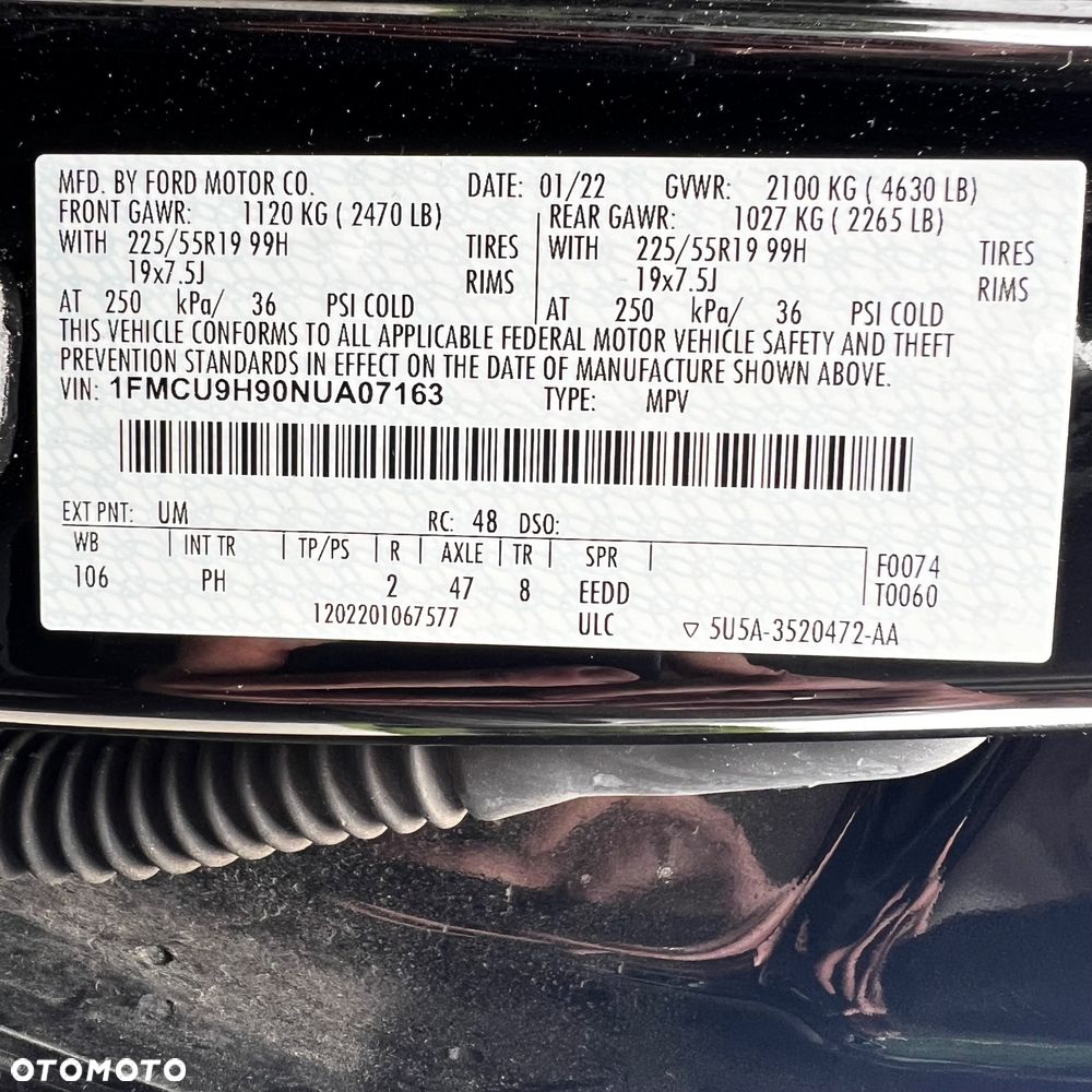 Ford Escape 2.0 EcoBoost AWD Titanium - 33