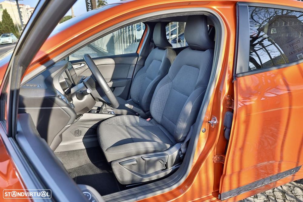 Renault Clio 1.0 TCe Intens - 4