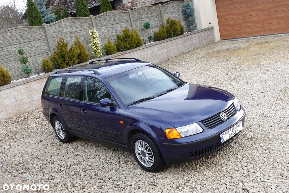 Volkswagen Passat - 3