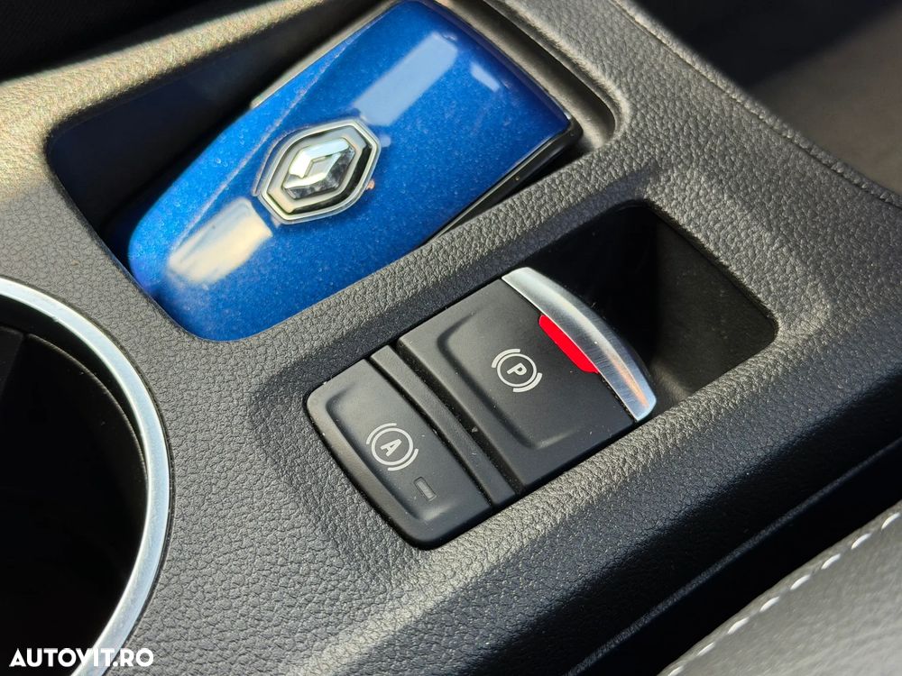 Renault Captur PHEV 160 Engineered - 21