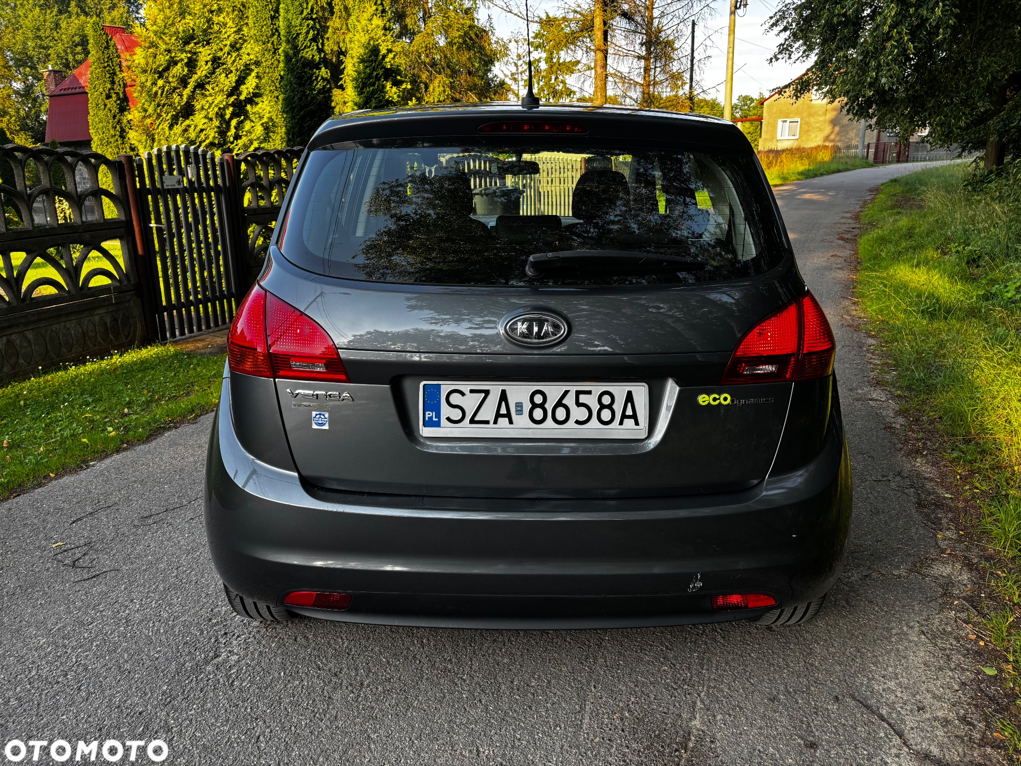 Kia Venga 1.4 L - 6