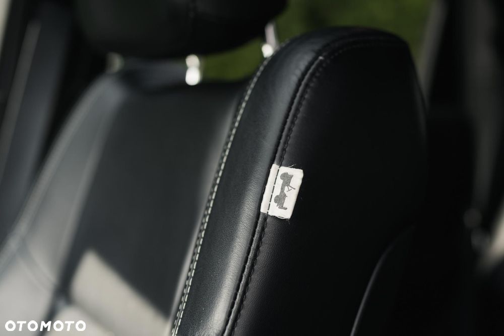 Jeep Grand Cherokee - 31