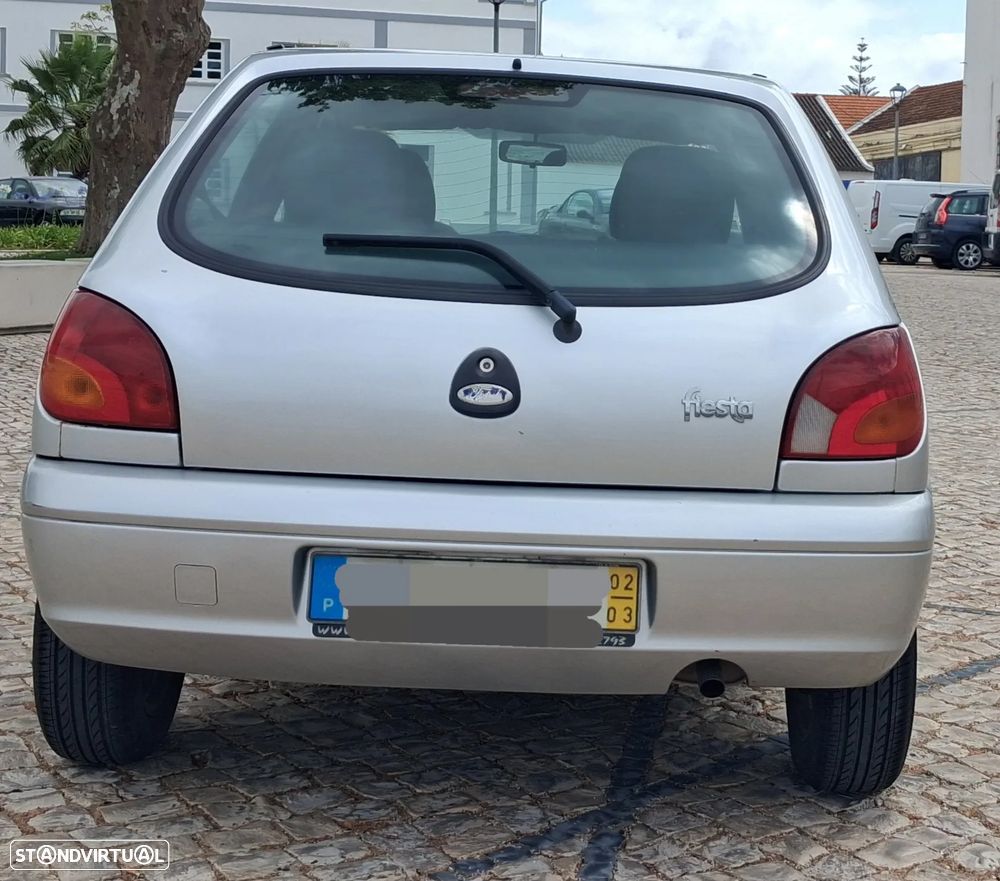 Ford Fiesta 1.25 Ghia - 6