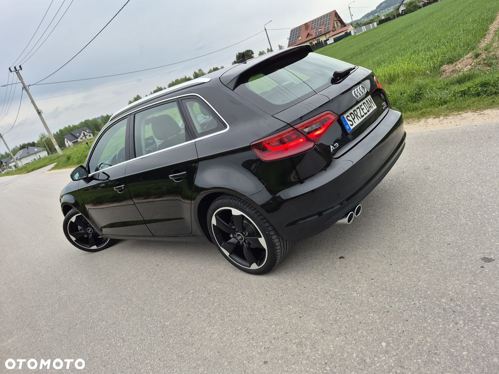 Audi A3 Sportback 2.0 TDI (clean diesel) quattro S line Sportpaket - 2