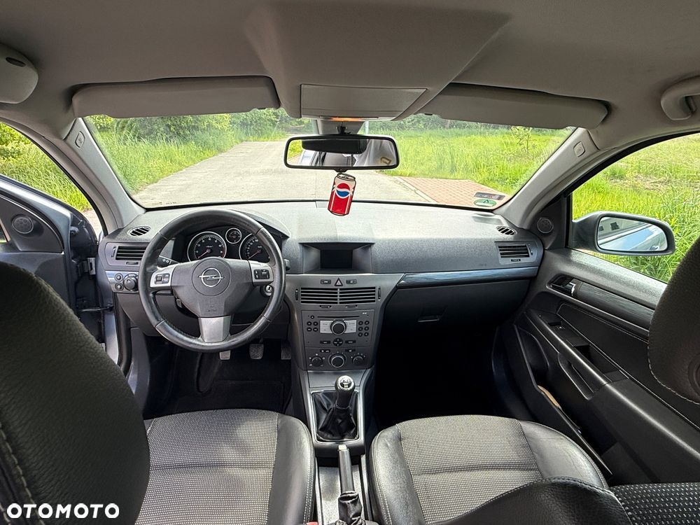 Opel Astra 1.6 Sport - 8