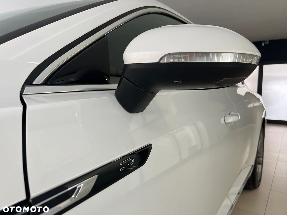 Volkswagen Arteon 2.0 TDI 4Motion R-Line DSG - 36