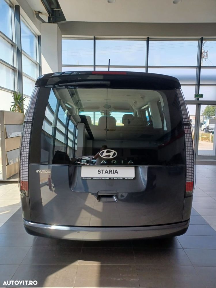 Hyundai Staria - 4