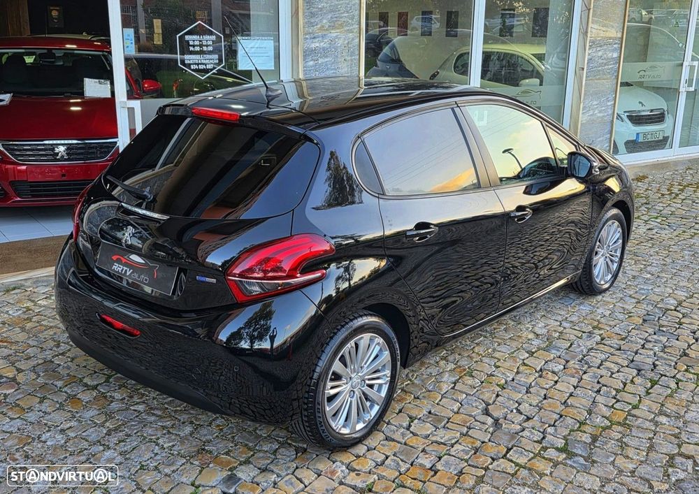 Peugeot 208 1.2 PureTech Style - 6