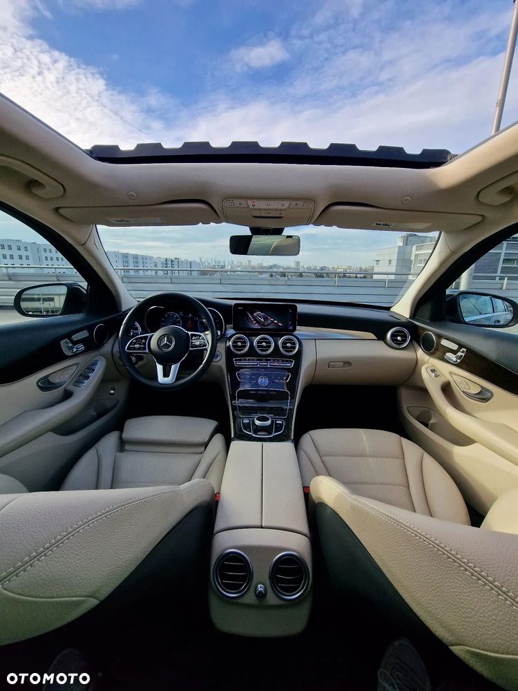 Mercedes-Benz Klasa C 300 9G-TRONIC Avantgarde - 4