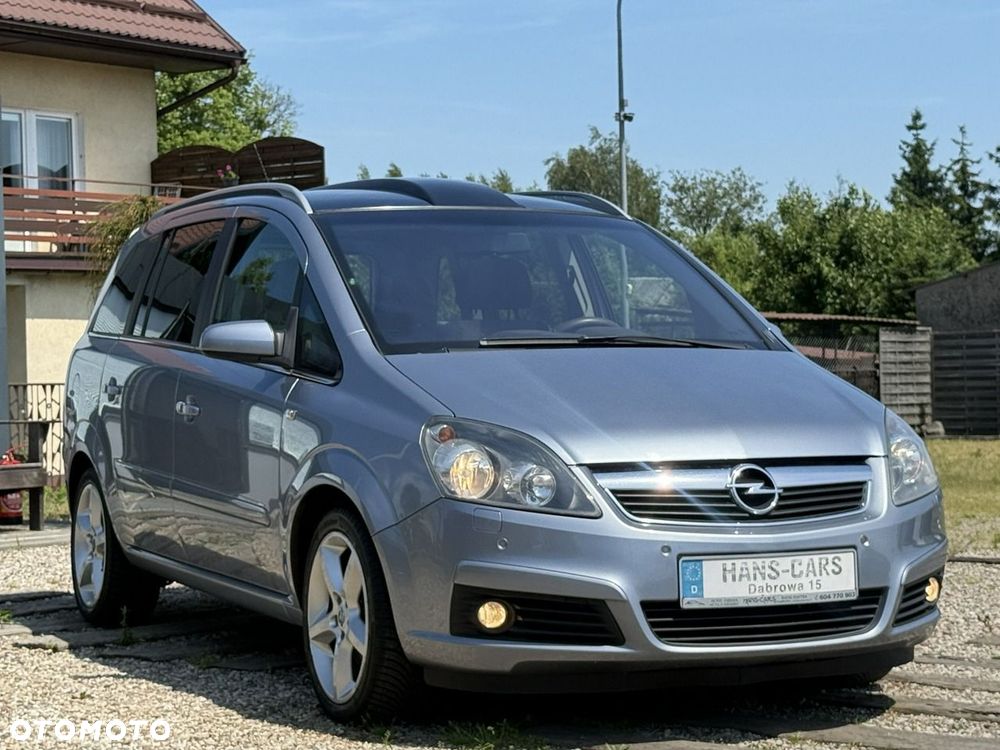 Opel Zafira - 27