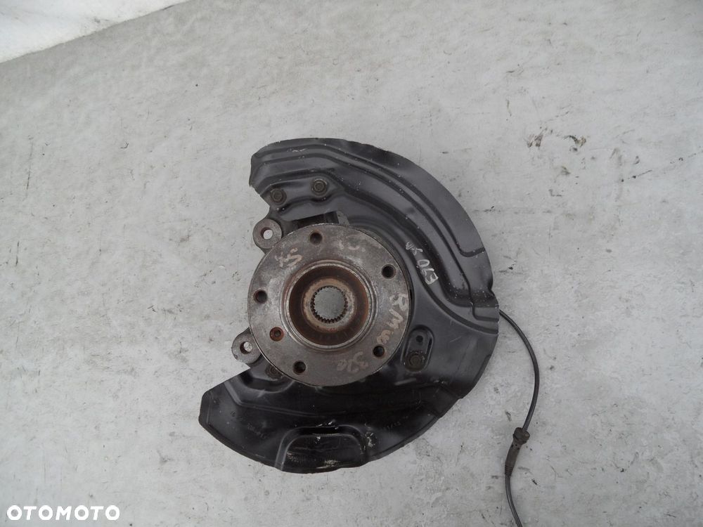ZWROTNICA PIASTA PRAWA PRZÓD BMW 3 E90 E91 E92 XD - 1