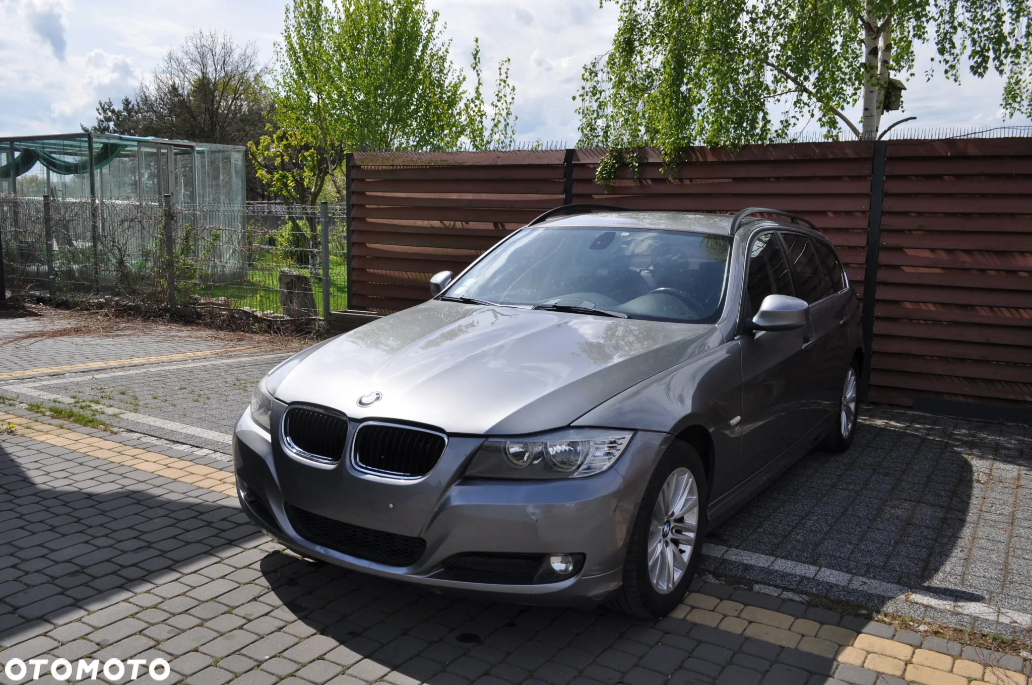 BMW Seria 3 320d xDrive DPF Touring - 23