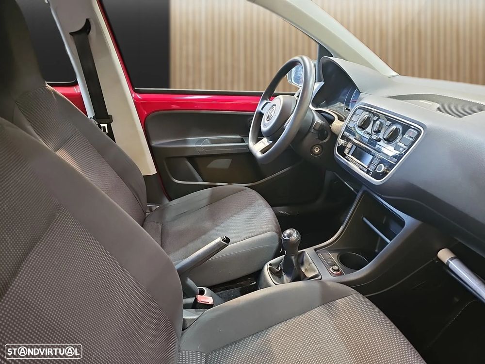 VW Up! 1.0 Take - 14