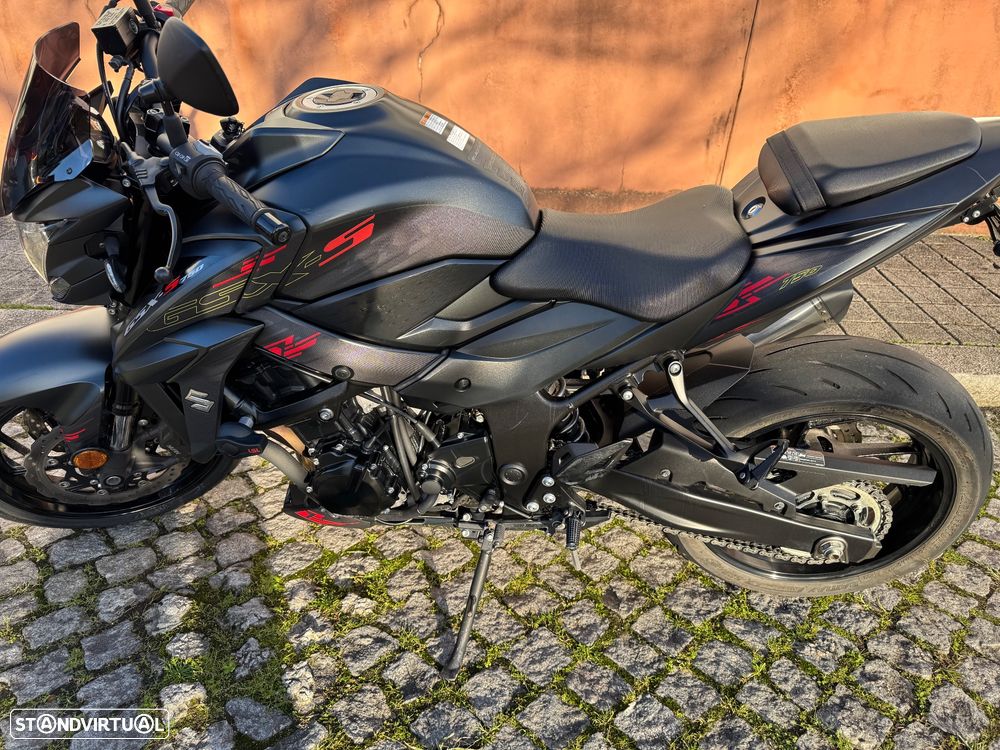 Suzuki GSX S750 - 3