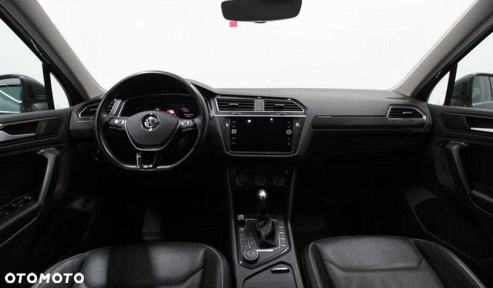 Volkswagen Tiguan 2,0 TSI OPF 4Motion DSG R-Line - 23