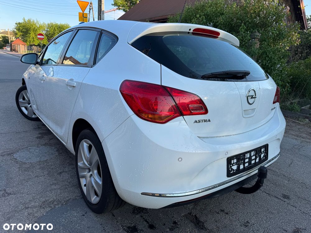 Opel Astra 1.4 ecoFLEX Start/Stop Active - 4