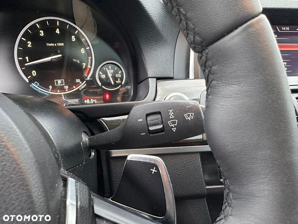 BMW Seria 5 535i xDrive Sport-Aut Modern Line - 31