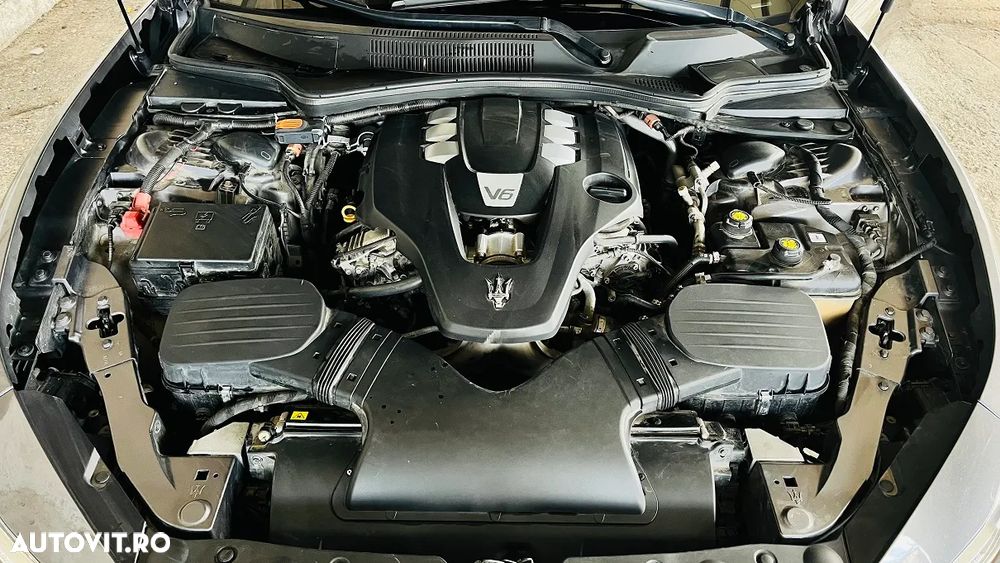 Maserati Ghibli GranSport - 27