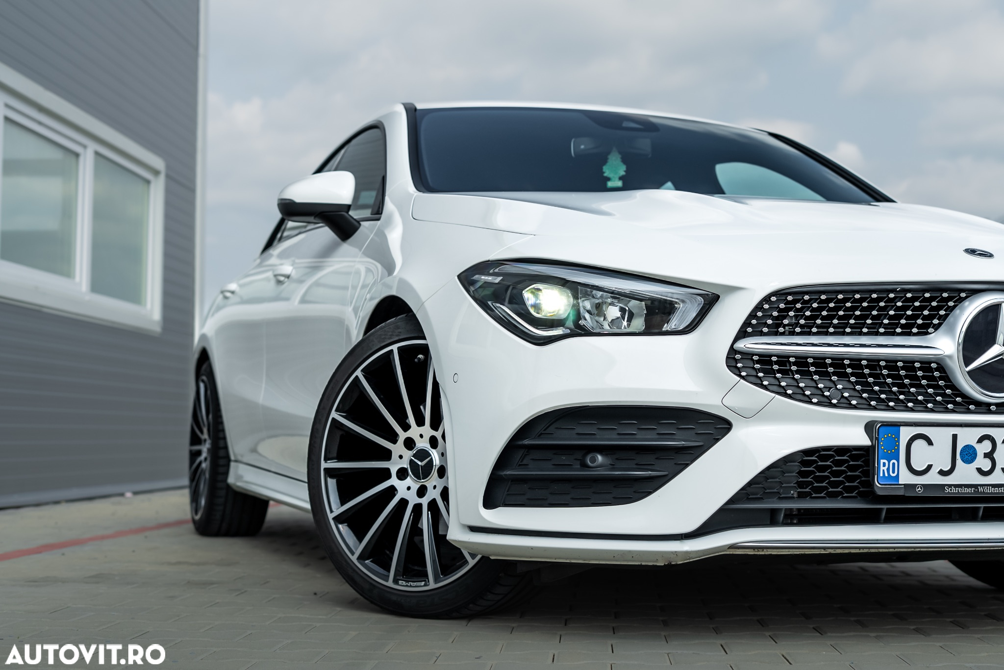 Mercedes-Benz CLA 180 7G-DCT AMG Line - 7