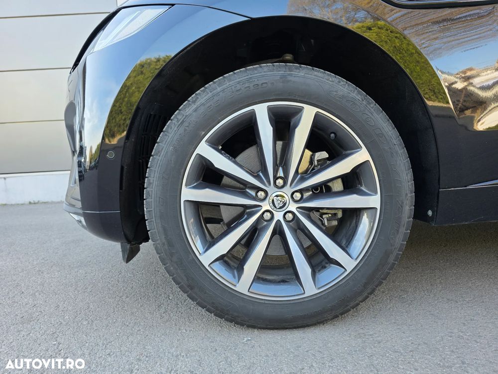 Jaguar F-Pace D200 AWD R-Dynamic SE - 4