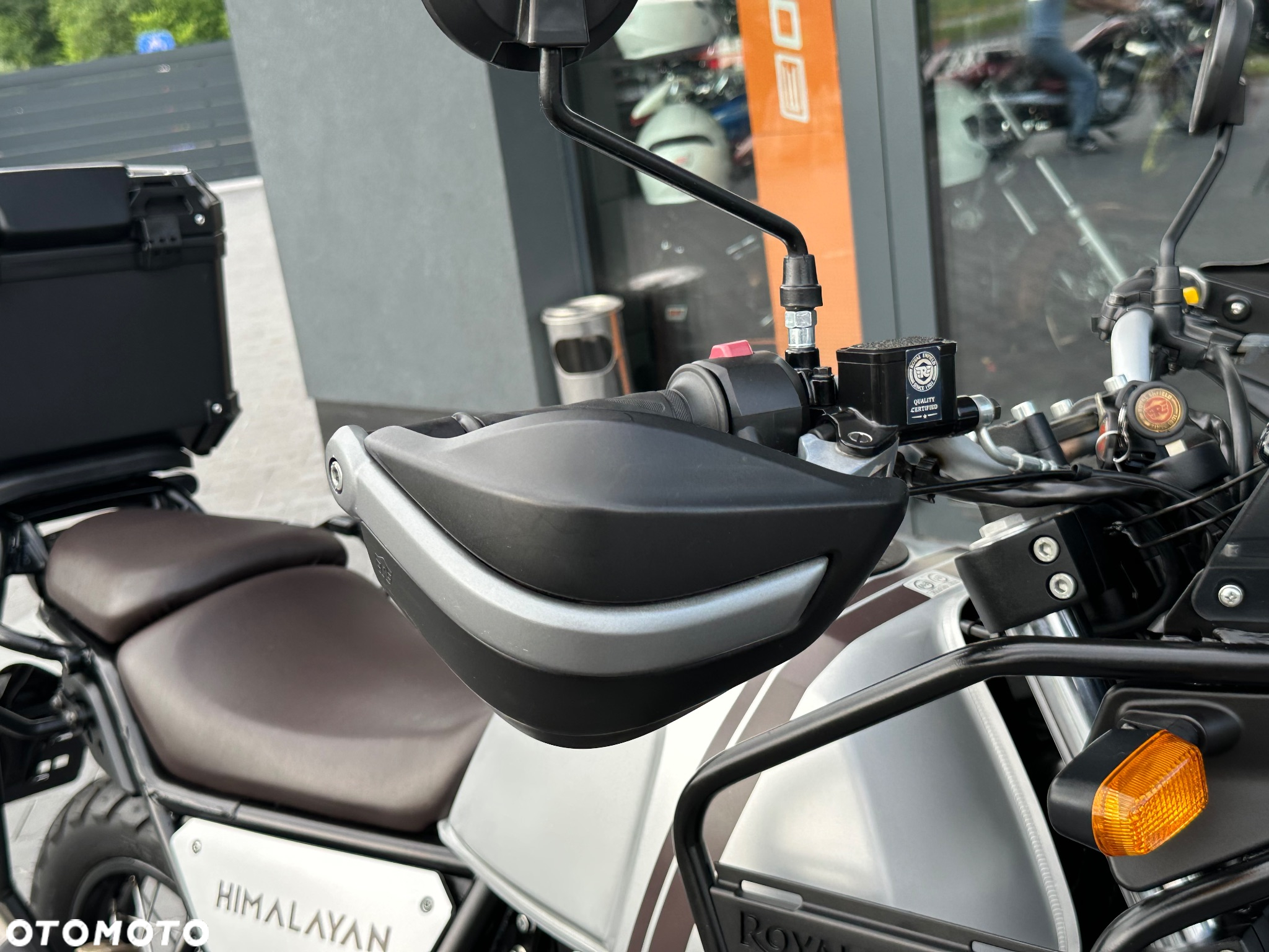 Royal Enfield Himalayan - 16