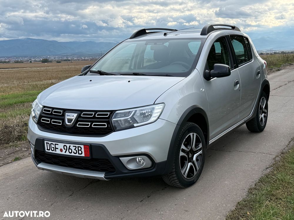 Dacia Sandero Stepway TCe 90 (S&S) Celebration - 1