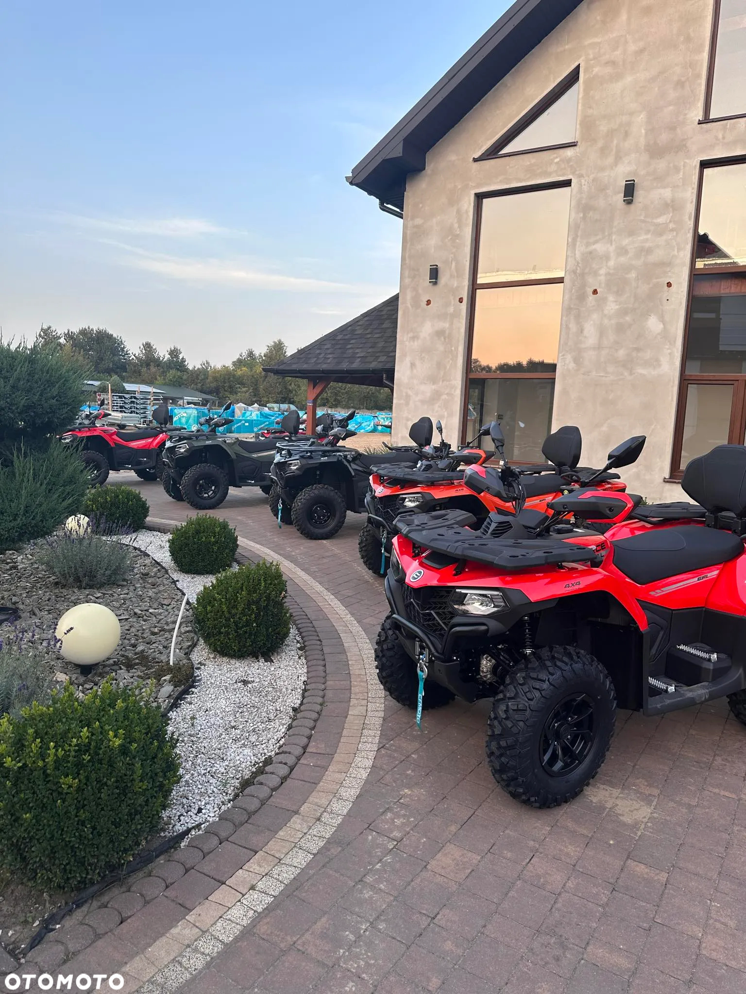 CFMoto CForce - 18