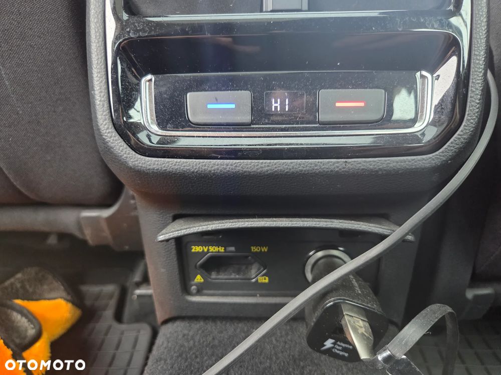 Volkswagen Passat 2.0 TDI SCR BlueMotion Comfortline - 19