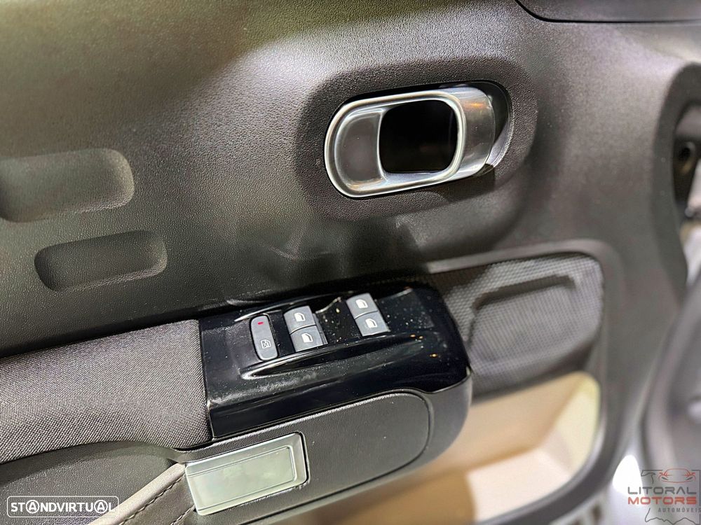 Citroën C3 1.2 PureTech Shine EAT6 - 15