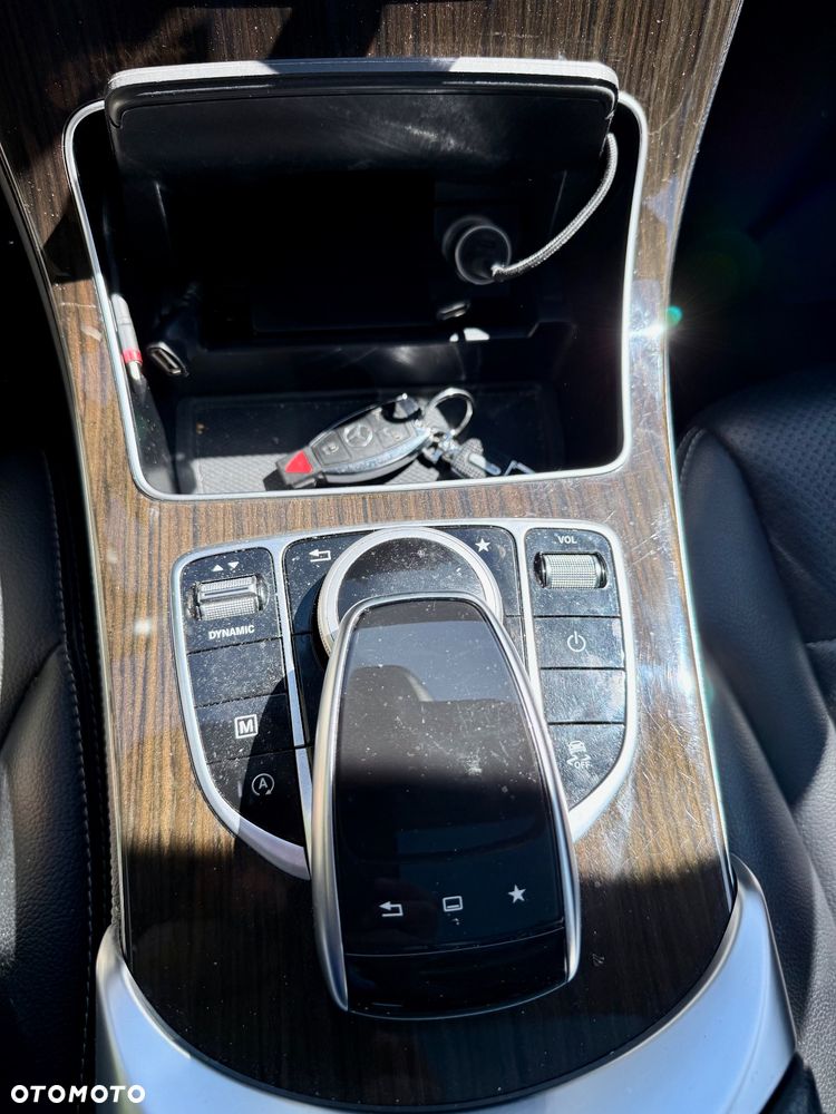 Mercedes-Benz GLC 300 4Matic 9G-TRONIC - 26