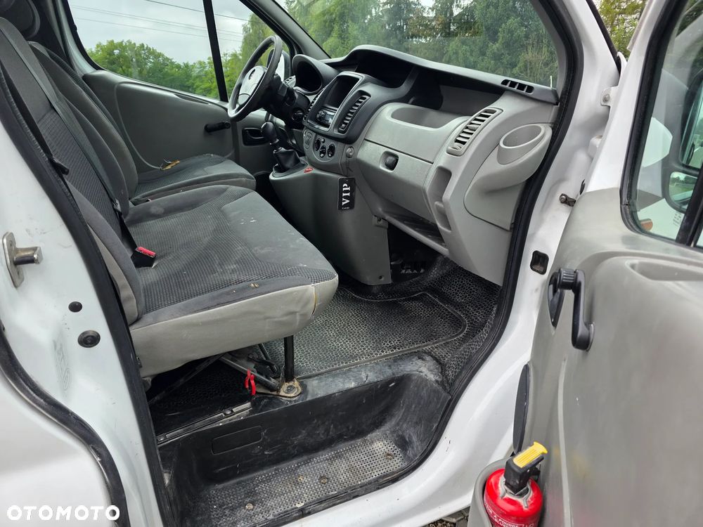 Opel Vivaro - 9