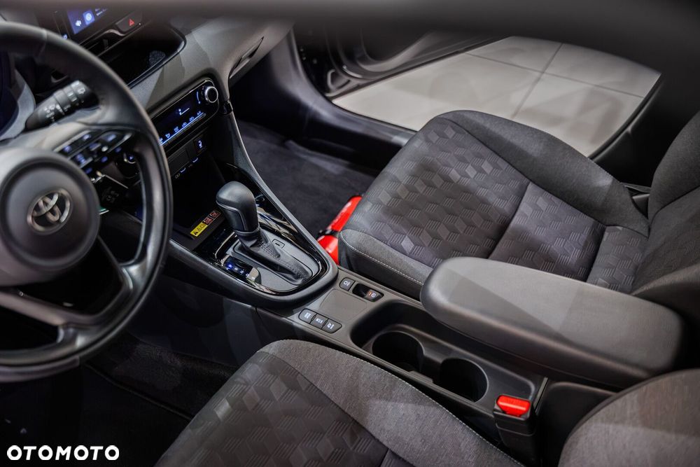 Toyota Yaris Hybrid 1.5 Style - 39