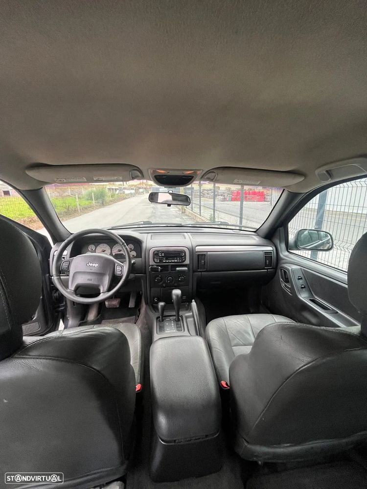Jeep Grand Cherokee 3.1 TD Laredo - 10