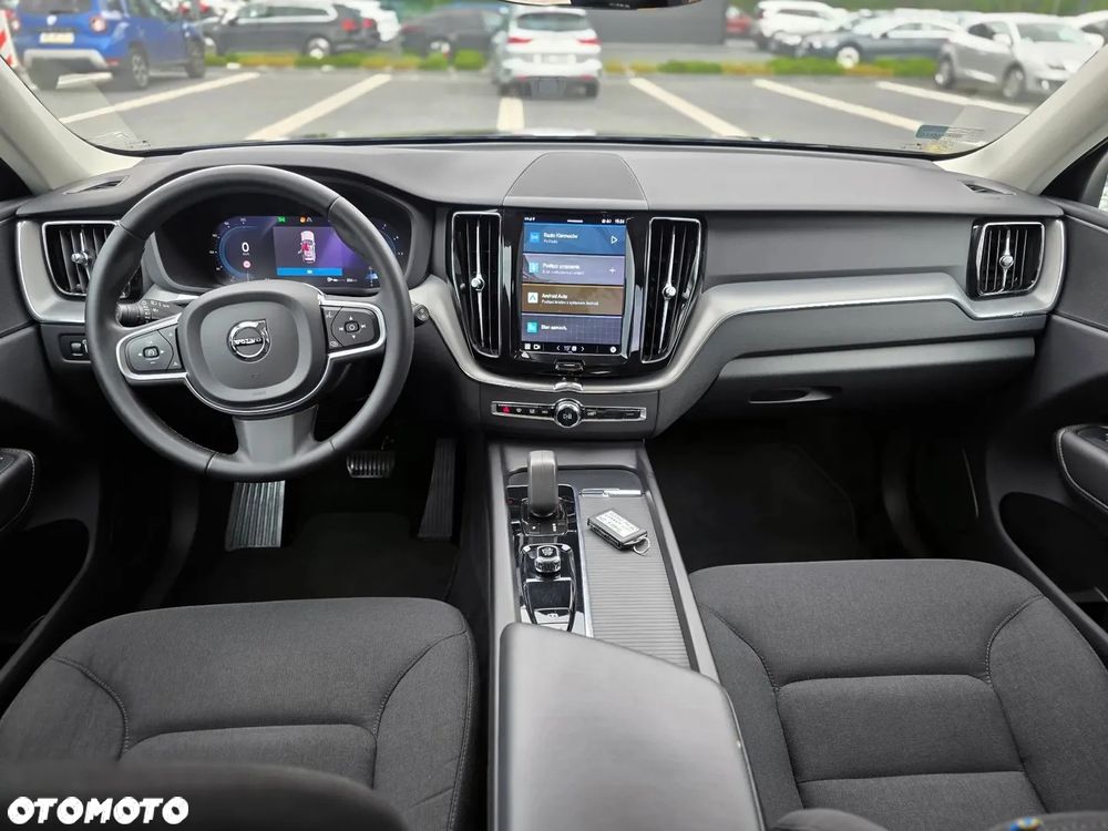 Volvo XC 60 D4 Momentum Pro - 18