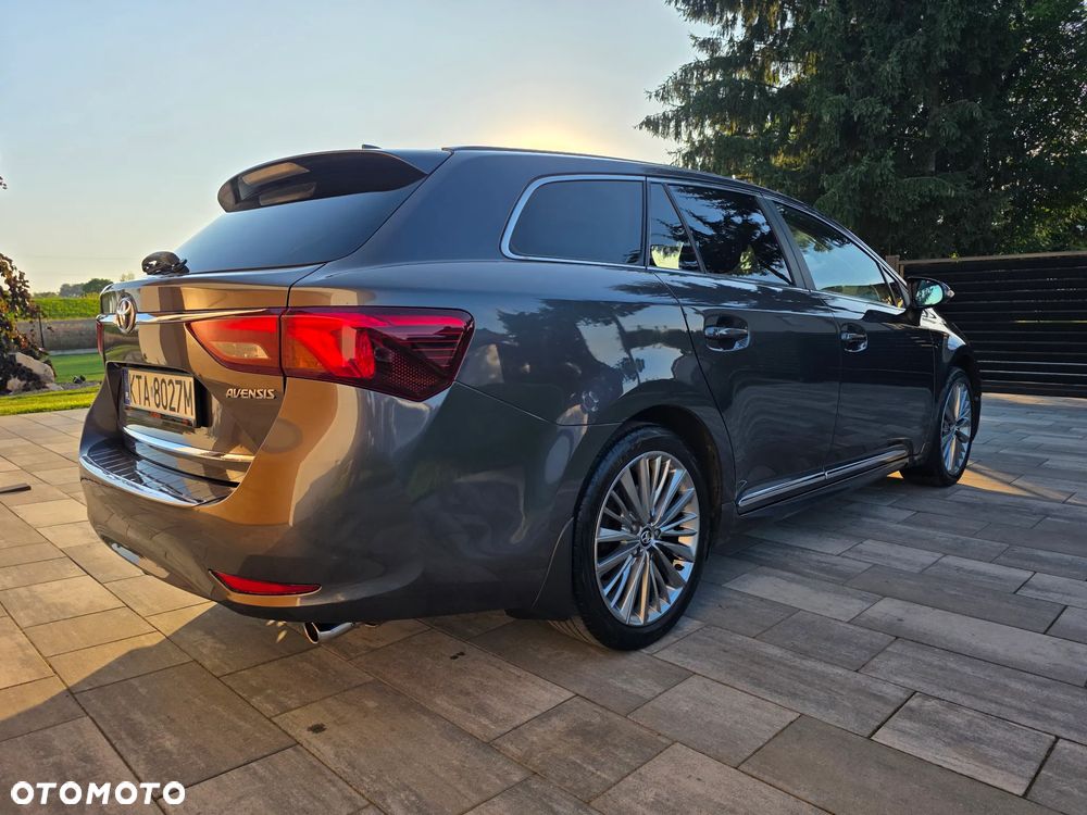 Toyota Avensis - 5