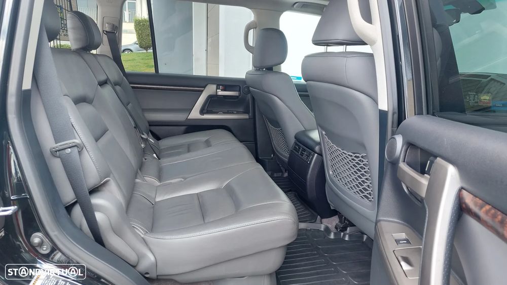Toyota Land Cruiser 4.5 D-4D V8 - 10