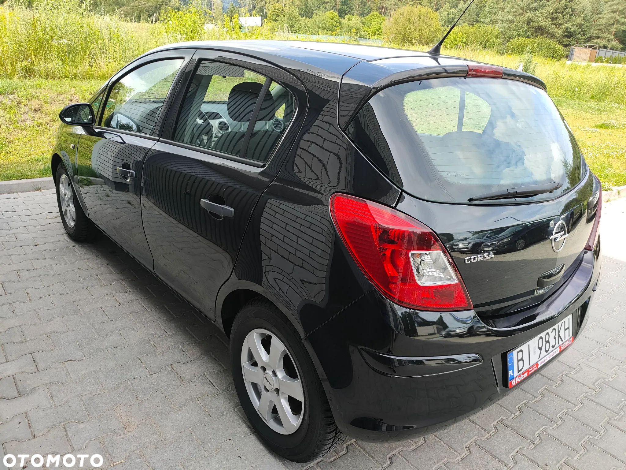 Opel Corsa 1.4 16V Active - 9